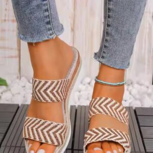 French flat bottomed plus size one word slippers - Image 2