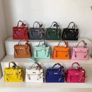 Cross border foreign trade women's 2024 new bag fashionable large capacity hand-held shoulder crossbody bag outer single - Image 7