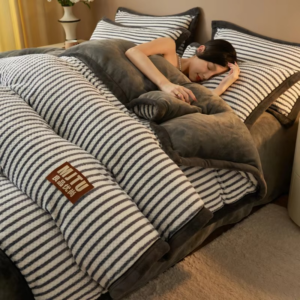 Winter quilts milk fleece cotton bedding thickened blanket warm dormitory single double quilt core super warm thick comforter - Image 7