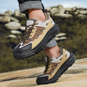 Yixin972Large Size High-Quality Lightweight Rubber Sole Four-Season Outdoor Hiking Climbing Shoes（Video） - Image 2