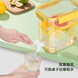 Use Refrigerator Kitchen Cold Water Jug With Faucet 4.5L Large Capacity Lemon Fruit Juice Jug Plastic Thickened Cold Water Bucke - Image 5