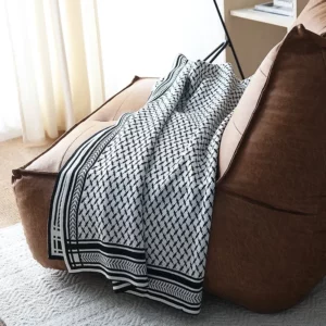 Nordic Knitted Blanket Luxury Bed End Towel Soft Casual Nap Shawl Designer Recommended Sofa Decorative Cover Include Pillowcase - Image 3